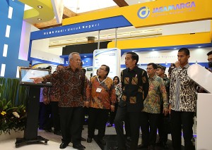 Presiden Joko Widodo mengunjungi event Indonesia Infrastructure Week 2016 di Jakarta Convention Center (JCC).
